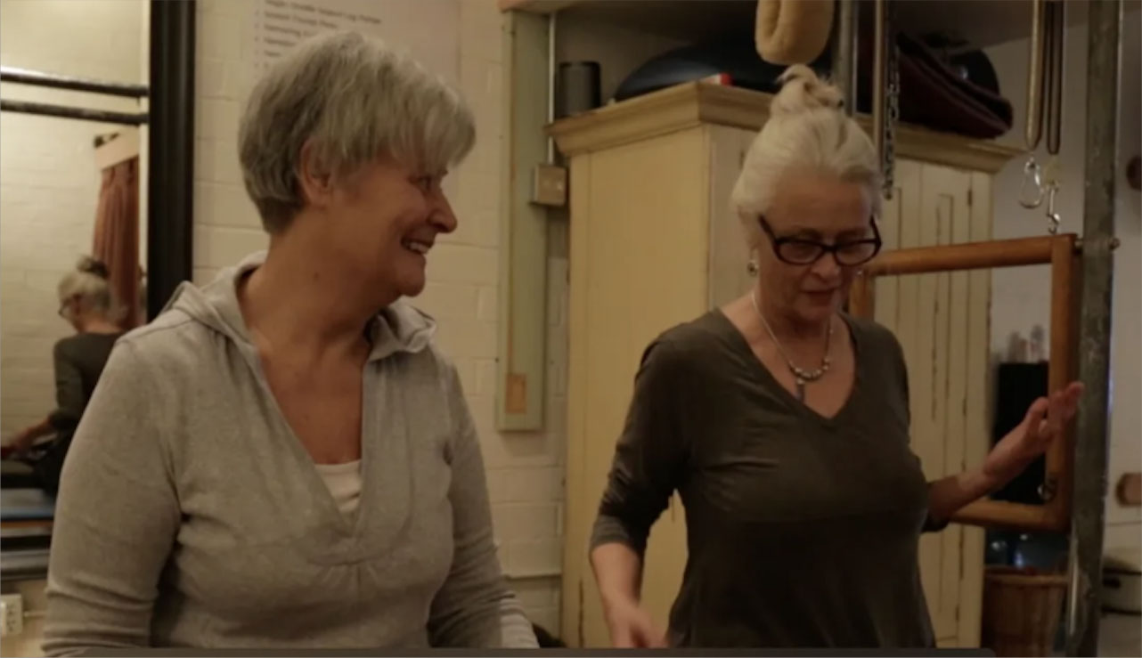 Arlene & Verena (Immersion fr Italy) Teaching in studio